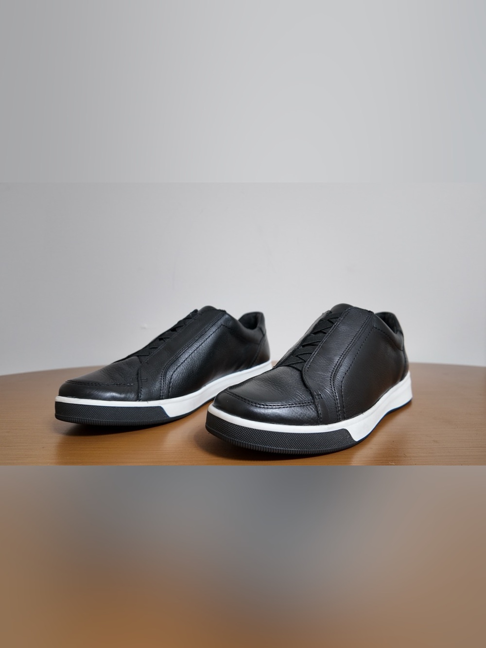 Ara High Soft Unisex Black Leather Slip-On Sneakers, US 6